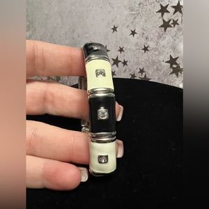 Vintage Roxanne Assoulin RA Stretch BRACELET. Silver tone with acrylic